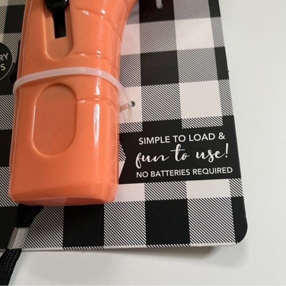 WOOF Treat Launcher for Dogs and Cats NWT - Picture 8 of 9